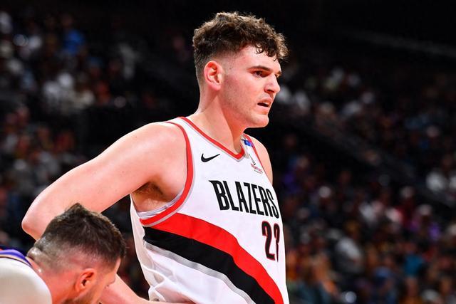 中国kaiyun·体育官方网站-拓记：克林根低位技术差&amp;amp;弹跳力不够 挡拆顺下时难以得分