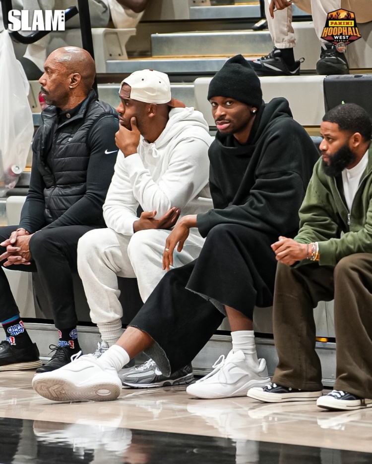 中国kaiyun·体育官方网站-亚历山大叔叔!亚历山大和保罗一同观战保罗儿子CP4的比赛!