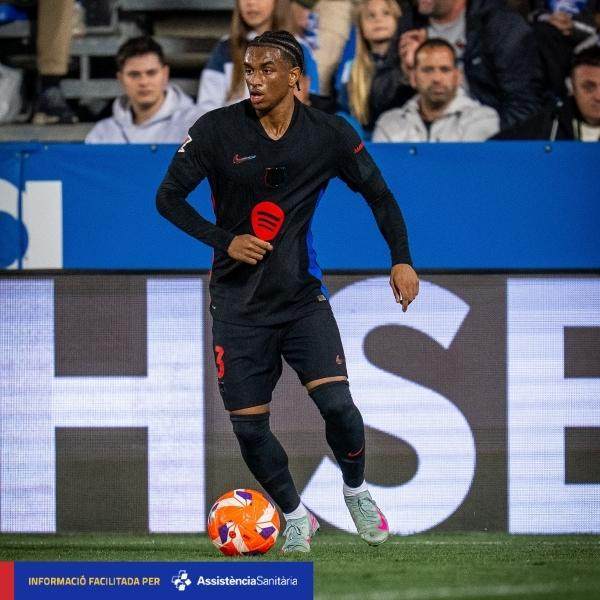 1744588635628039301.jpg 开云·体育app中国官方网站开云-【早报】姆巴佩直红下场!或缺战国王杯战巴萨