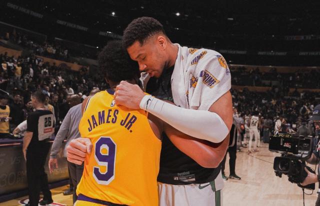 1742537187043035750.jpg 开云·体育app中国官方网站开云-爆发!布朗尼17+5比肩魔术师 雷迪克:他是NBA球员