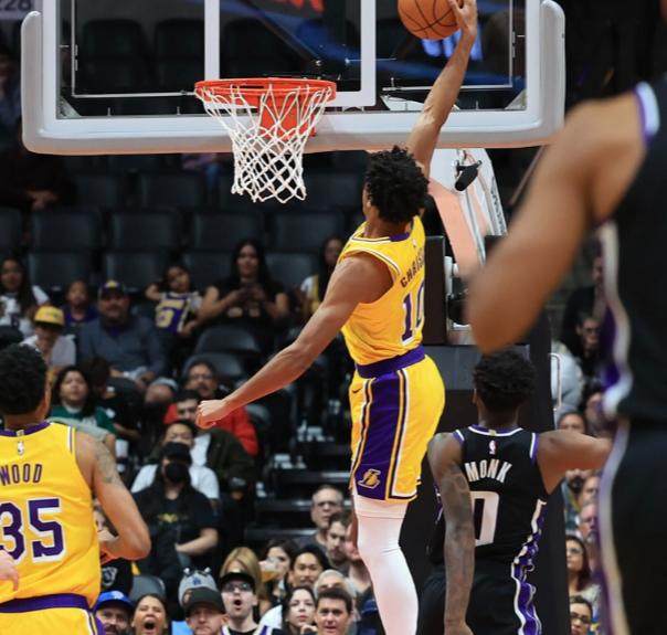 1697090747265024137.png 开云·体育 kaiyun 官方网站_kaiyun sports-多名主力休战湖人克国王 全阵容如何进化令人期待