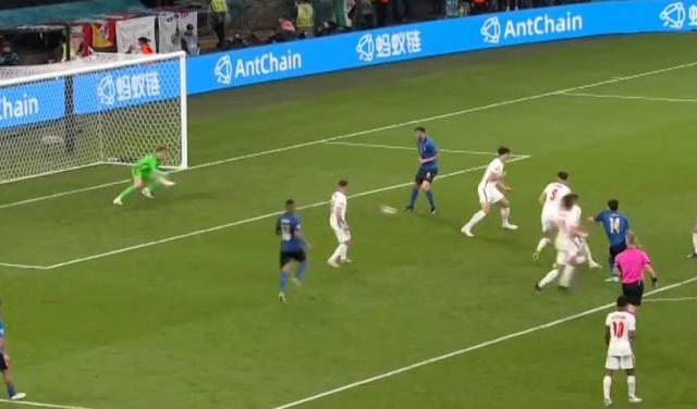 开云·体育 kaiyun 官方网站_kaiyun sports-【欧洲杯】博努奇追平 英格兰3替补失点 意大利夺冠