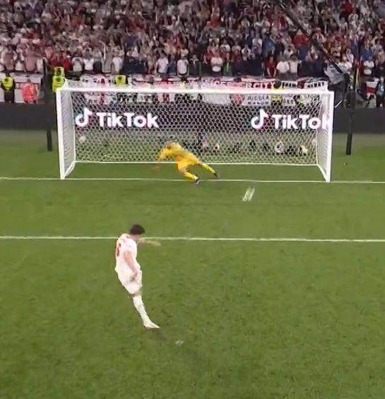 开云·体育 kaiyun 官方网站_kaiyun sports-【欧洲杯】博努奇追平 英格兰3替补失点 意大利夺冠